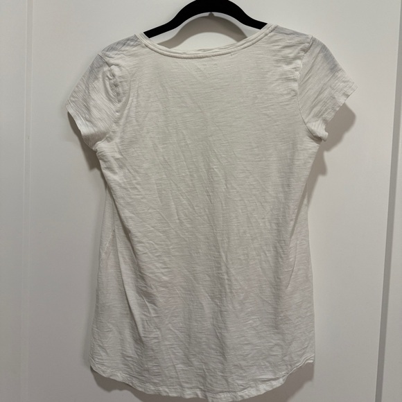 Lilly Pulitzer White Slub Knit Etta V-Neck Tee - Picture 3 of 3